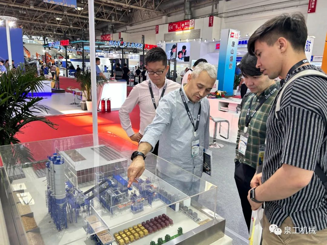 BICES 2023丨綠色裝備，智造未來！泉工股份閃耀北京工程機(jī)械展